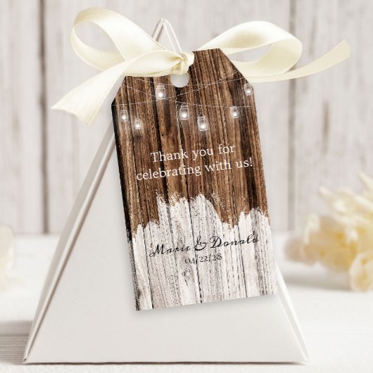 Rustiek hout en lantaarns cadeaulabel