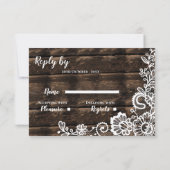 Rustiek hout en witte kant bloemenbruiloft RSVP kaartje (Achterkant)