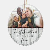 Rustiek Hout Familie Foto 1e Kerstmis Keramisch Ornament (Links)