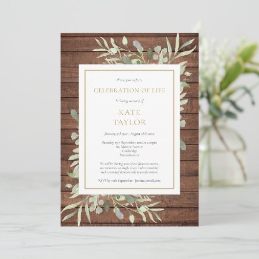 Rustiek hout groen begrafenis viering van het leve kaart (Staand voorkant)