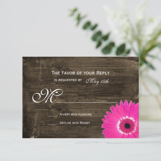 Rustiek Hout Heet Roze Daisy Bruiloft RSVP Kaarten (Staand voorkant)