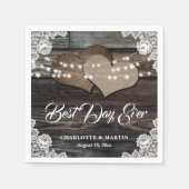 Rustiek hout kant twee jute harten bruiloft servet (Voorkant)