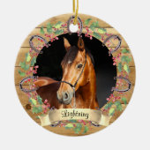Rustiek Hout Kerstpaard Foto gepersonaliseerd Keramisch Ornament (Voorkant)