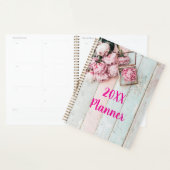 Rustiek hout met roze pioenenbloemen planner (Display)