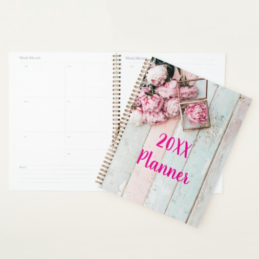 Rustiek hout met roze pioenenbloemen planner (Display)