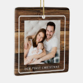 Rustiek hout Onze eerste kerst 2 foto Keramisch Ornament (Rechts)