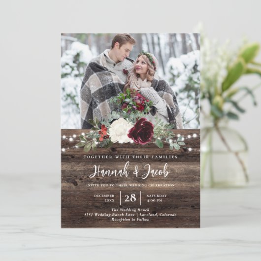 Rustiek Hout QR Code Foto Kerst Huwelijk Kaart (Staand voorkant)