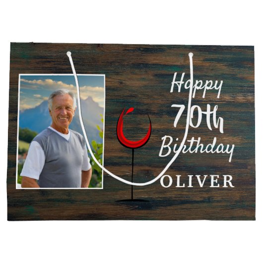 Rustiek Hout Rode Wijn Glas 70e Verjaardag Foto Groot Cadeauzakje (Achterkant)