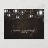 Rustiek Hout String Of Lights Wedding RSVP Uitnodiging Briefkaart (Voorkant)