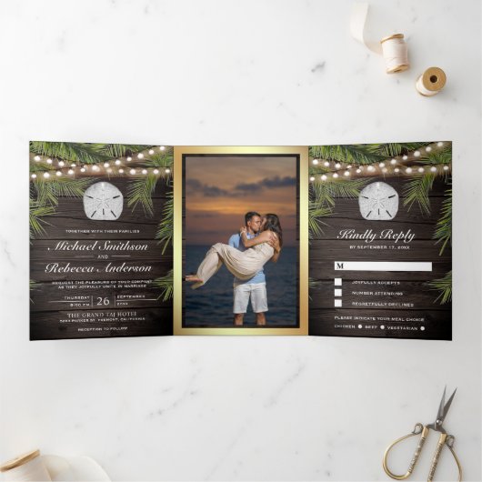 Rustiek Hout Tropische Palm Leaf Zand Dollar Bruil Drieluik Uitnodiging (Binnen)