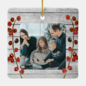 Rustiek hout Vrolijk kerstfeest familie foto aande Keramisch Ornament (Achterkant)