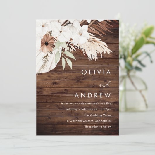 Rustiek hout wit boho bloemen bruiloft kaart (Staand voorkant)