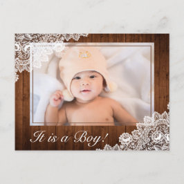 Rustiek hout & wit kant baby jongen geboorte foto aankondigingskaart