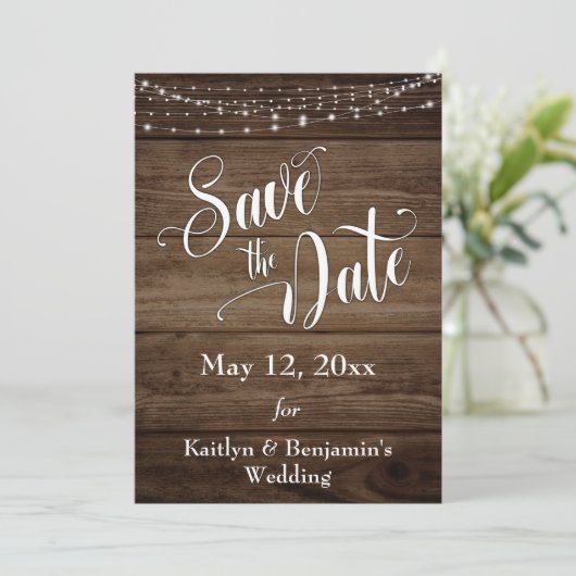Rustiek Hout, Witte Lichten & Script, sparen de Da Save The Date (Staand voorkant)