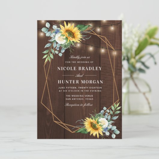 rustiek hout Zonnebloem witte pioen bruiloft Kaart (Staand voorkant)