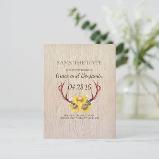 Rustiek hout Zonnebloemen en gewei Save the Date Aankondigingskaart (Staand voorkant)