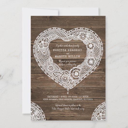Rustiek kanten hart op hout bruiloft uitnodigingen (Voorkant)