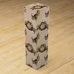 Rustiek  Krabpatroon op Taupe Wijn<br><div class="desc">Breng een vleugje kustnostalgie naar uw geschenk met dit rustieke ontwerp met gedetailleerde  krabillustraties op een taupe-achtergrond. Perfect voor strandliefhebbers,  zeevruchtenliefhebbers en evenementen met een nautisch thema,  dit patroon voegt een verfijnde mariene sfeer toe met een tijdloze charme aan elke presentatie.</div>