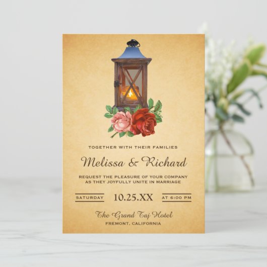 Rustiek Land Bloemenlantaarn Bruiloft uitnodiging (Staand voorkant)