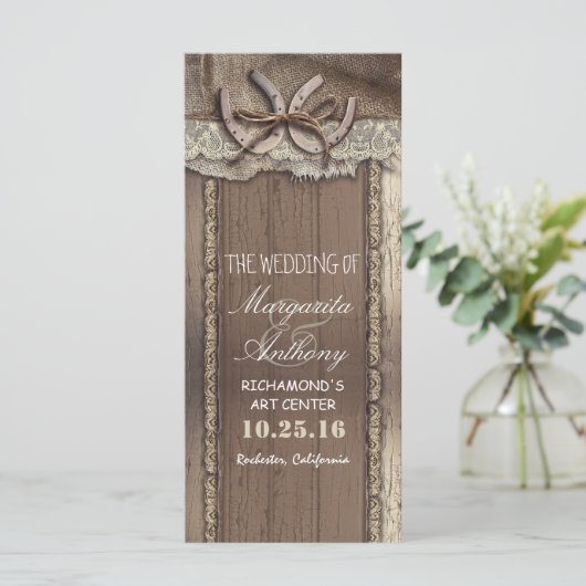 Rustiek land bruiloft programma's met hoefijzer (Staand voorkant)