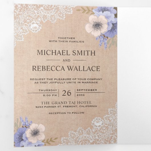 Rustiek Land Burlap Kant Paarse Bloemen Bruiloft Drieluik Uitnodiging (Binnenzijde eerst)