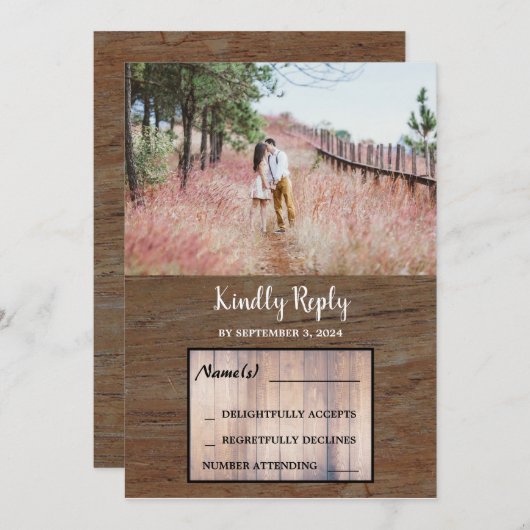 Rustiek land schuur hout foto bruiloft RSVP Kaart (Voorkant / Achterkant)