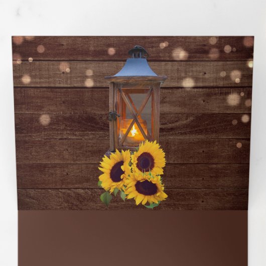 Rustiek Land Zonnebloem Houten Lantaarn Bruiloft Drieluik Uitnodiging (Binnenzijde eerst)