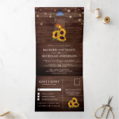 Rustiek Land Zonnebloem Houten Lantaarn Bruiloft Drieluik Uitnodiging (Binnen)