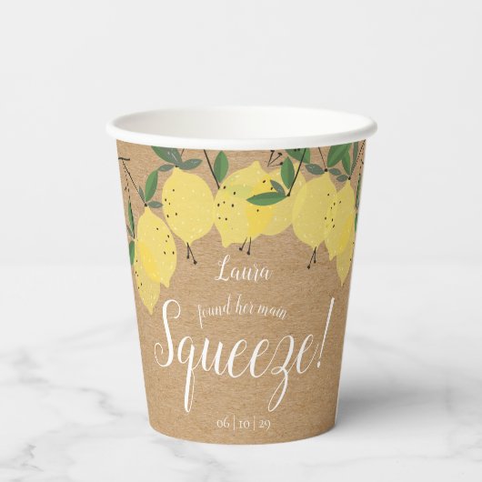 Rustiek Main Squeeze Lemons Vrijgezellenfeest Papieren Bekers (Achterkant)