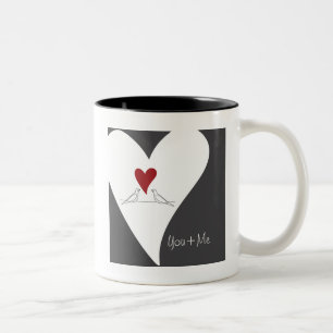 Rustiek modern rood hart witte duiven in liefde tweekleurige koffiemok