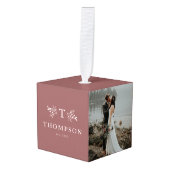 Rustiek monogram roos drie foto familienaam decoratie (Voorkant hoekig)