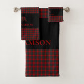 Rustiek Plaid Monogram Beer | Buffelrood Zwart Bad Handdoek (Insitu)