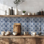 Rustiek Portugees Azulejo Blauw Wit Mediterraan Tegeltje<br><div class="desc">Prachtige blauw-witte mediterrane tegels geïnspireerd op het Portugese Azulejo, met een originele afbeelding van sierbloemen en natuur motieven. Met zijn modern maar toch klassiek en rustiek design met ingewikkelde details, zijn deze tegels perfect als keuken backsplash of accentwanden in een eetkamer. Breng tijdloze verfijning aan uw binnenhuisontwerp met deze prachtige...</div>