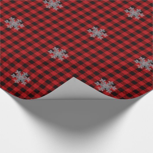 Rustiek rood en zwart plaid met sneeuwvlok detail cadeaupapier (Hoek)