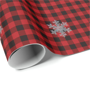 Rustiek rood en zwart plaid met sneeuwvlok detail cadeaupapier