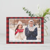 Rustiek Rood Plaid Vrolijk Kerstmis Paar Foto Feestdagenkaart (Staand voorkant)