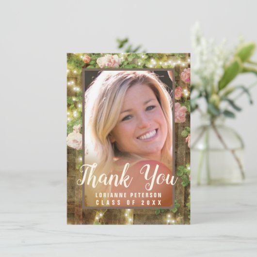 Rustiek Roze Bloemen String Lights Foto Afstuderen Bedankkaart (Staand voorkant)