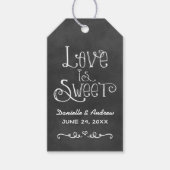 Rustiek Script Chalkboard Bruiloft Liefde is Zoet Cadeaulabel (Voorkant)