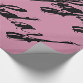 Rustiek script roze Happy birthday wrap Cadeaupapier (Hoek)