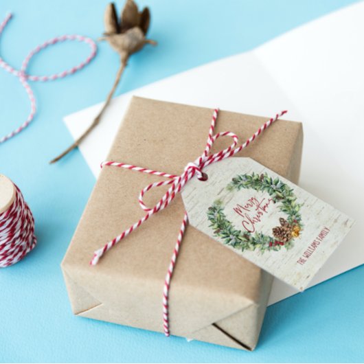 Rustiek Vrolijk Kerstmis Script Krans Berken Bark Cadeaulabel