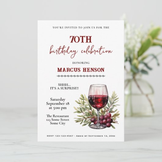 Rustiek wijnglas 70e verjaardag verrassingsfeest kaart (Staand voorkant)