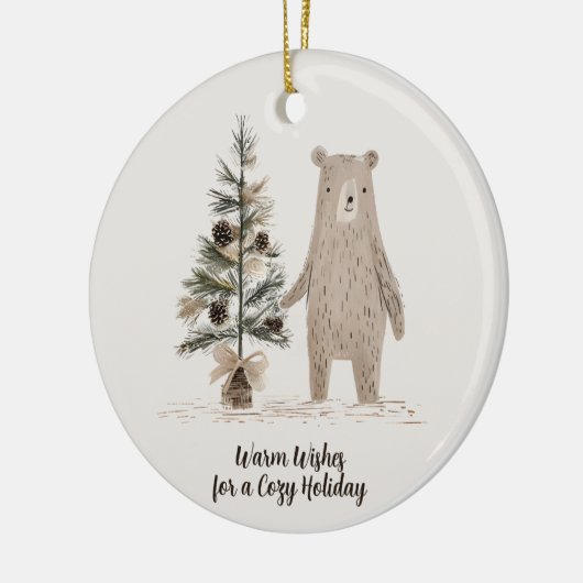 Rustiek Woodland Beer met kerstboom Keramisch Ornament (Links)