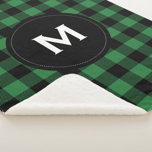 Rustiek zwart en groen geplakt patroon monogram sherpa deken (3/4)
