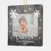 Rustieke baby's eerste kerst houten sneeuwvlok fot keramisch ornament (Links)