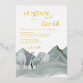 Rustieke bergen bomen winter bruiloft folie uitnodiging (Voorkant)