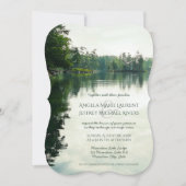 Rustieke bergmeer reflectie bruiloft uitnodiging (Voorkant)