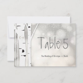 Rustieke berkenboom winter besneeuwde tafel nummer kaart