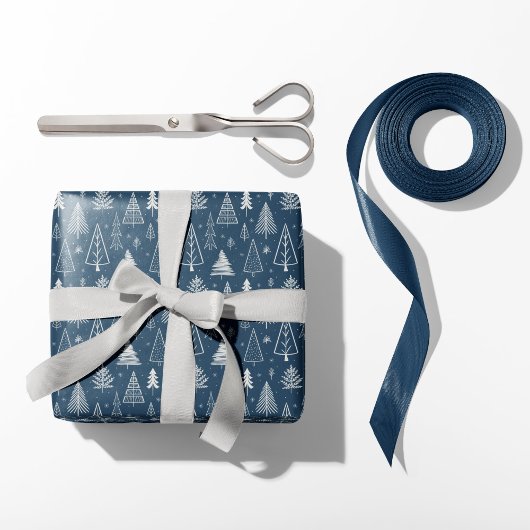 Rustieke blauwe en witte kerstbomen cadeaupapier
