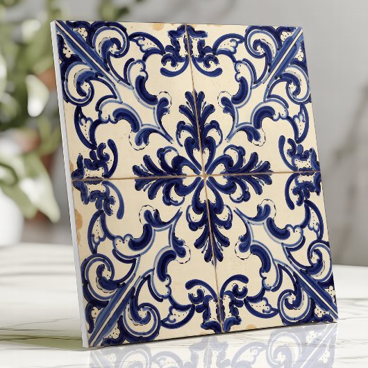 Rustieke blauwe en witte majolica tegeltje