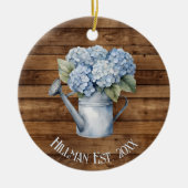 Rustieke blauwe hortensia gieter gepersonaliseerd keramisch ornament (Voorkant)
